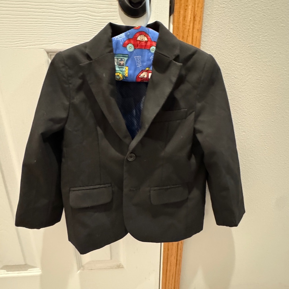 Black boys size 4t blazer